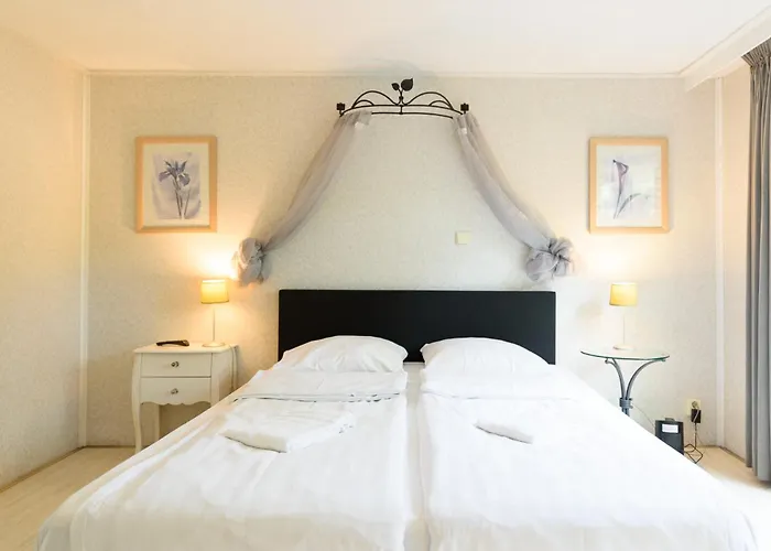 אתר קמפינג Luxe Familiehuis Veluwe 4-6 Persons Pool Kids Dog *